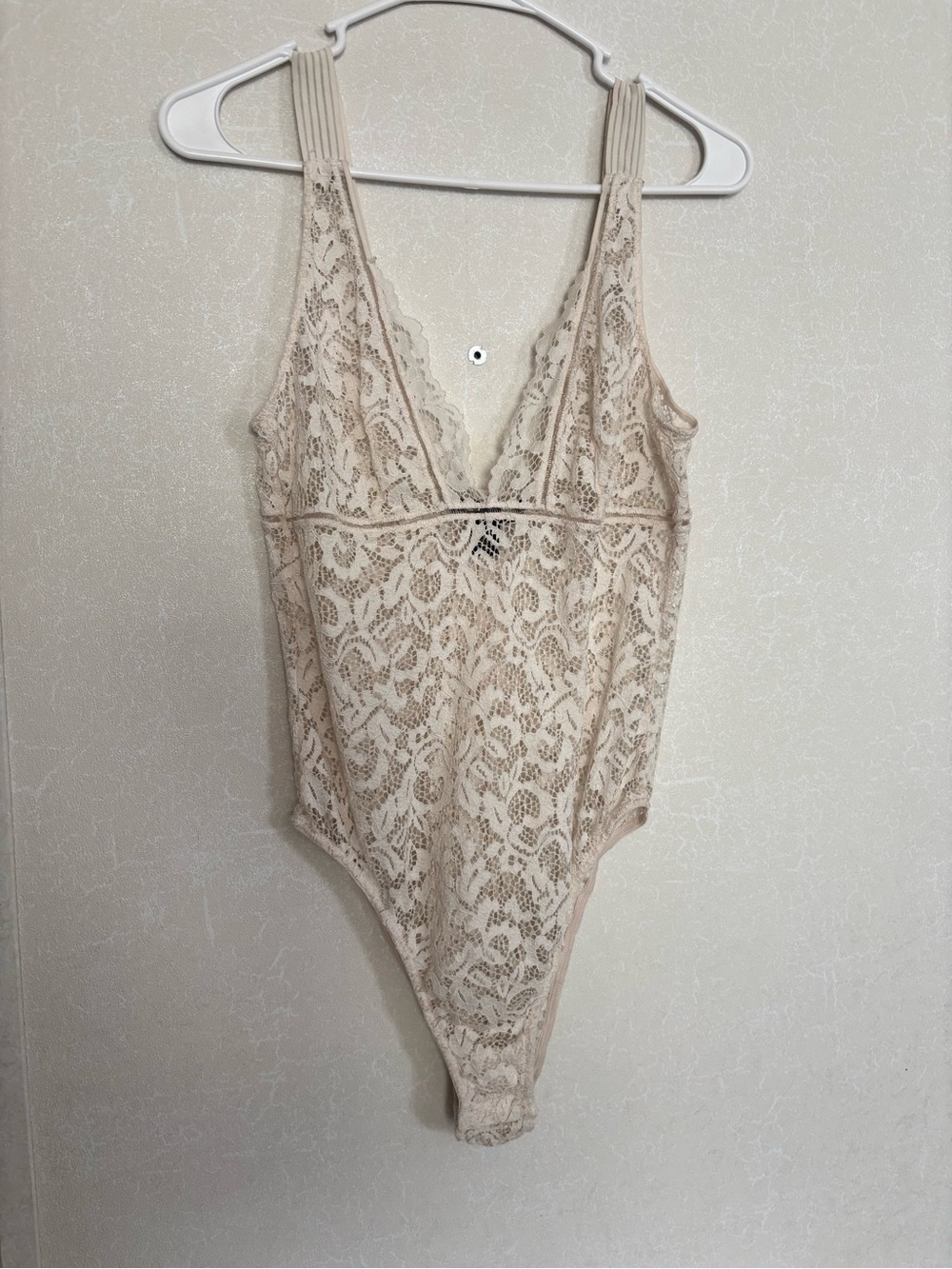 Victoria Secret Lace Ivory bodysuit Lg